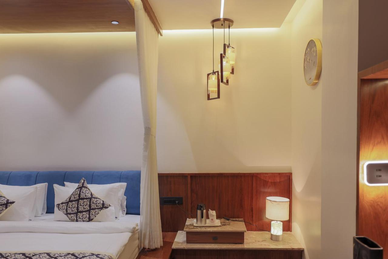 Hotel Aditya Mansingh Inn Somnāth Екстериор снимка