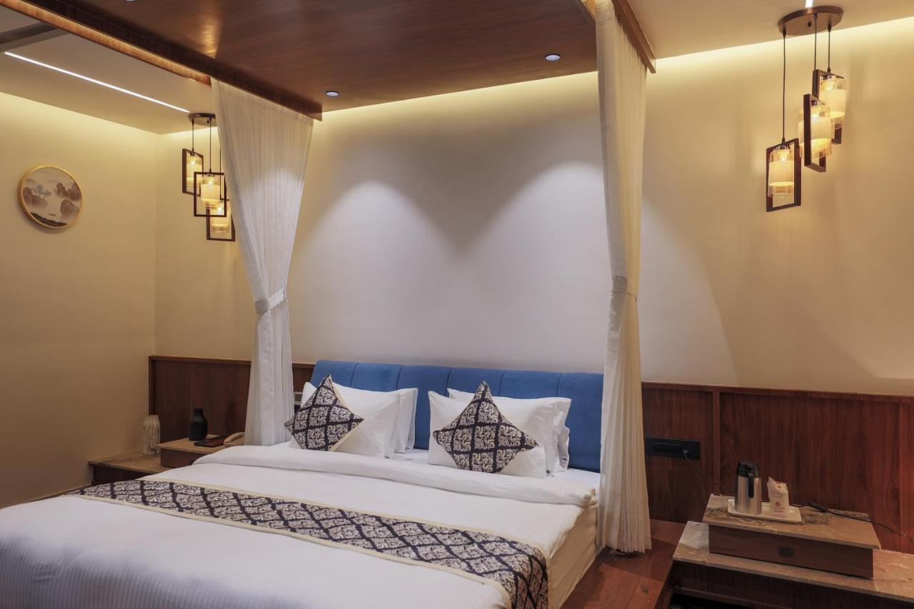 Hotel Aditya Mansingh Inn Somnāth Екстериор снимка