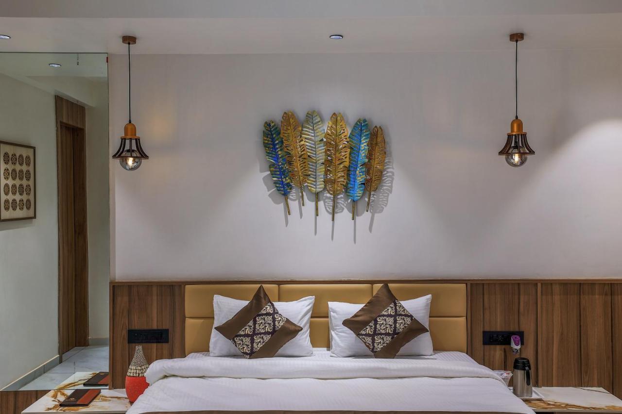 Hotel Aditya Mansingh Inn Somnāth Екстериор снимка