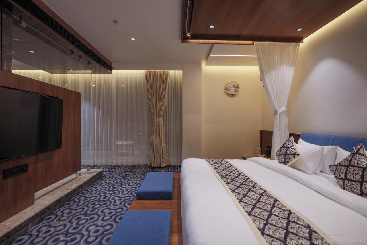Hotel Aditya Mansingh Inn Somnāth Екстериор снимка