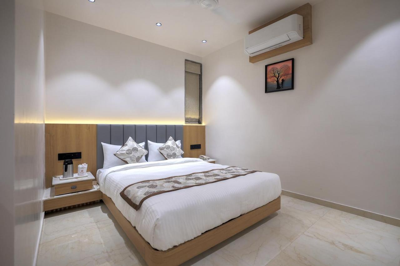 Hotel Aditya Mansingh Inn Somnāth Екстериор снимка