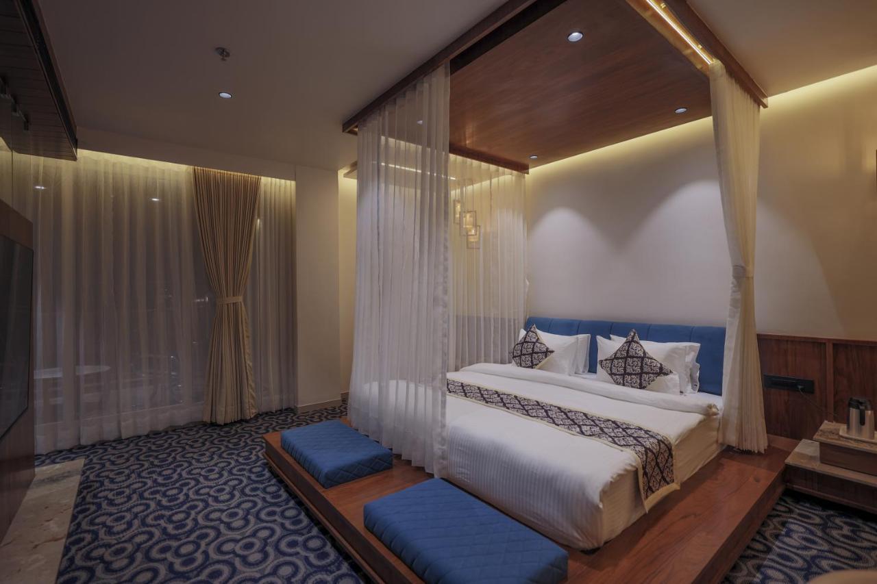 Hotel Aditya Mansingh Inn Somnāth Екстериор снимка