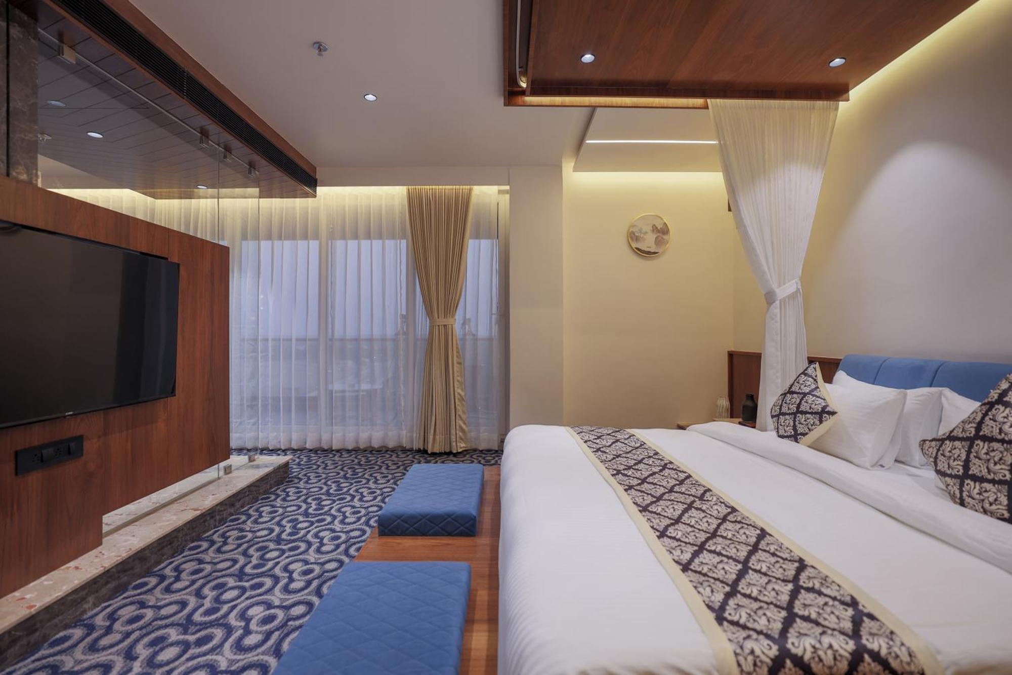 Hotel Aditya Mansingh Inn Somnāth Екстериор снимка